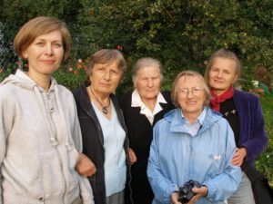 Gruppenbild der Mitwirkenden Frauen, v. l.: links Gabriela Matniszewska, Ilse Kaper, Edwarda Zukowska, Hertha Christ, Karin Kaper; Bild: Karin Kaper