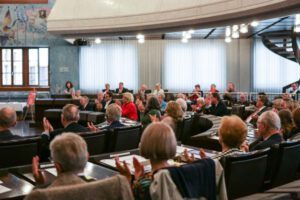 Blick in den Ratssaal des Würzburger Rathauses