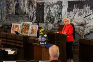 MdL Sylvia Stierstorfer, Beauftragte der Bayerischen Staatsregierung für Aussiedler und Vertriebene bei ihrem Grußwort an die Stiftung Kulturwerk Schlesien