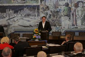 Bürgermeister Martin Heilig bei seinem Grußwort an die Stiftung Kulturwerk Schlesien