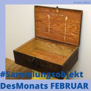 03_VonDerSKWS_Sammlungsobjekt2-min Das Sammlungsobjekt des Monats Februar ist für uns etwas ganz Besonderes, und das nicht nur deshalb, weil es als dreidimensionaler Gegenstand eigentlich nicht zu unserem Sammlungsschwerpunkt zählt: Es handelt sich um einen Holzkoffer aus der Familie Hans-Joachim Kempes, der im Zuge des Heimatverlustes von Breslau aus auf den Treck ging und schließlich zur Stiftung gelangte. Die Geschichte des Koffers lesen Sie im Schlesischen Kulturspiegel 1/2023.
