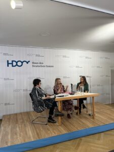 Dr. Lilia Antipow (HdO), Joanna Bator, Magdalena Hagmann (SKWS) Dr. Lilia Antipow (HdO), Joanna Bator, Magdalena Hagmann (SKWS)