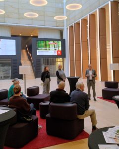 Lisa Haberkern (SKWS), Christina Meinusch (Heimatpflegerin der Sudetendeutschen), Rainer Ankenbrand (Bereichsleiter SPK Mainfranken) Lisa Haberkern (SKWS), Christina Meinusch (Heimatpflegerin der Sudetendeutschen), Rainer Ankenbrand (Bereichsleiter SPK Mainfranken)